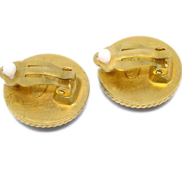 CHANEL 1994 Mother of Pearl Rope Edge Earrings 123275 - Picture 3 of 4